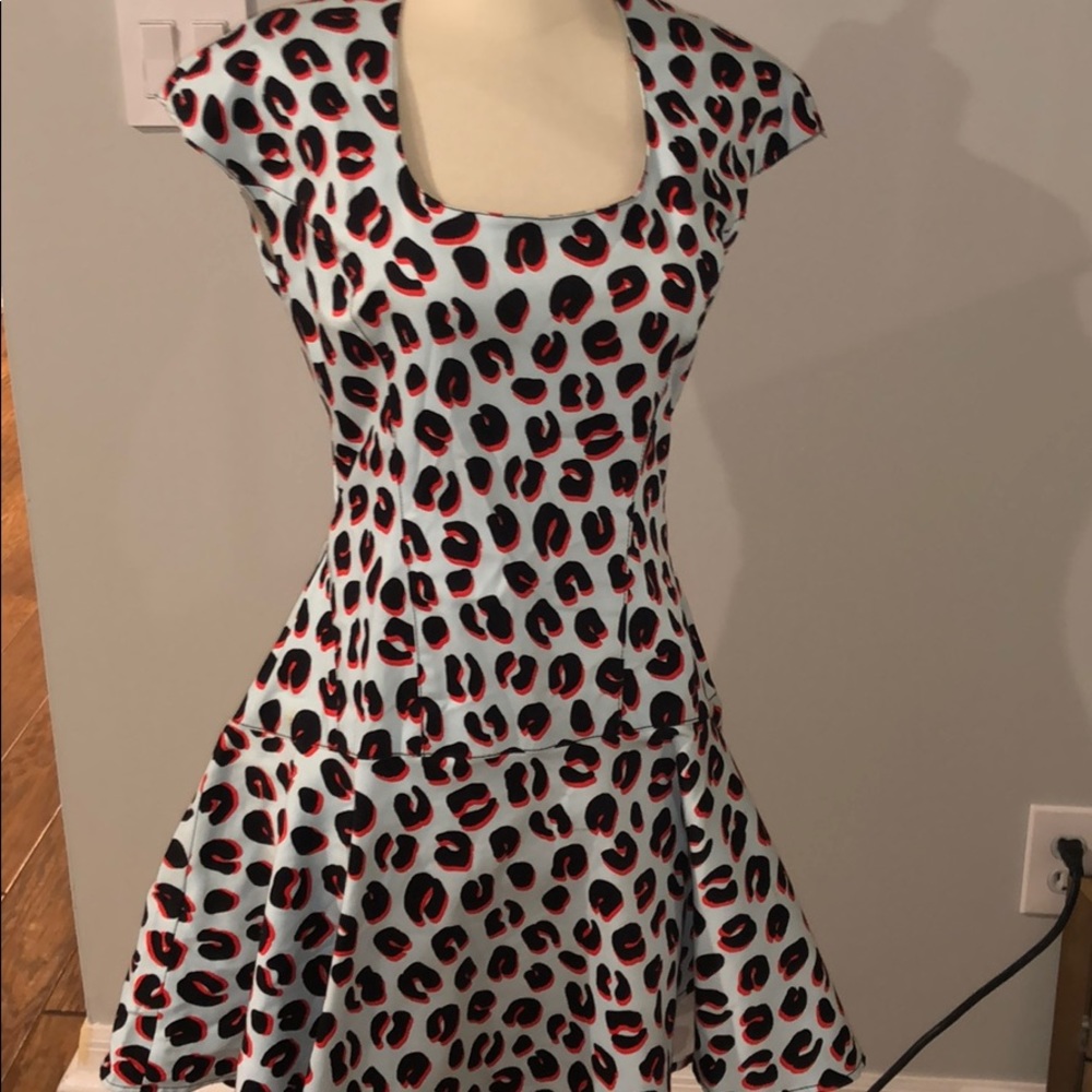 Pop leopard print dress